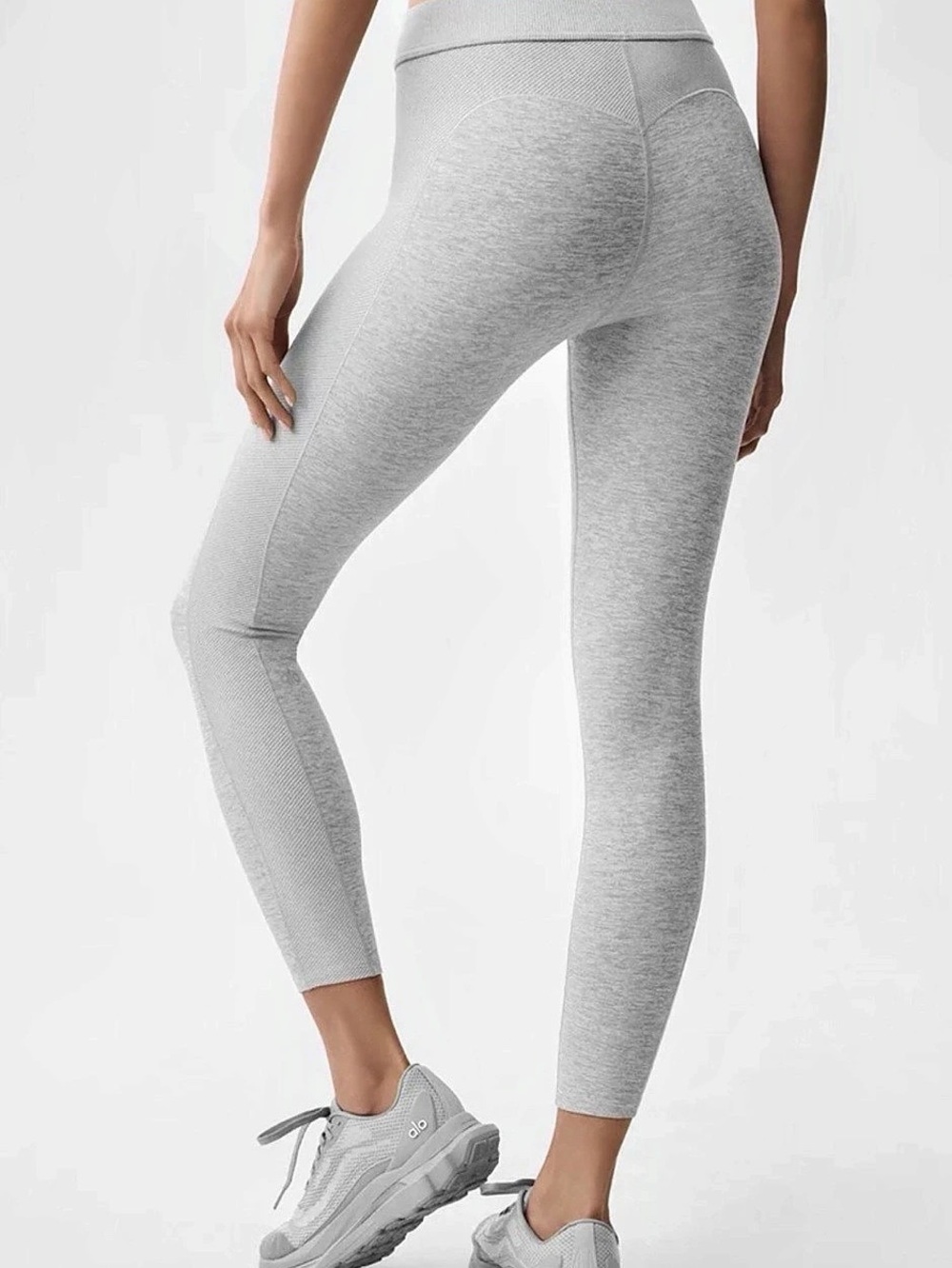 Alo Yoga Alosoft High-Waist 7/8 Relay Legging in Athletic Heather Gray/ White- S - Picture 4 of 11